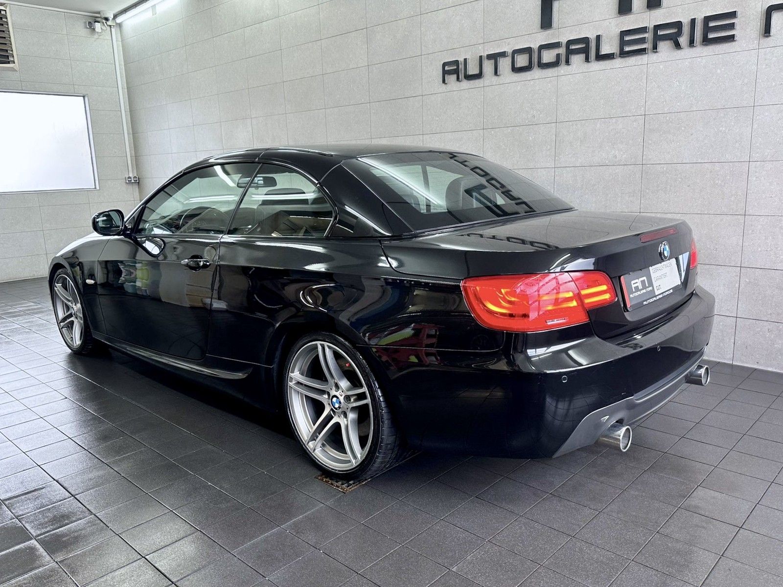 BMW 325 325d M Sport Edition 1.Hand+Sportabgas+Shadow