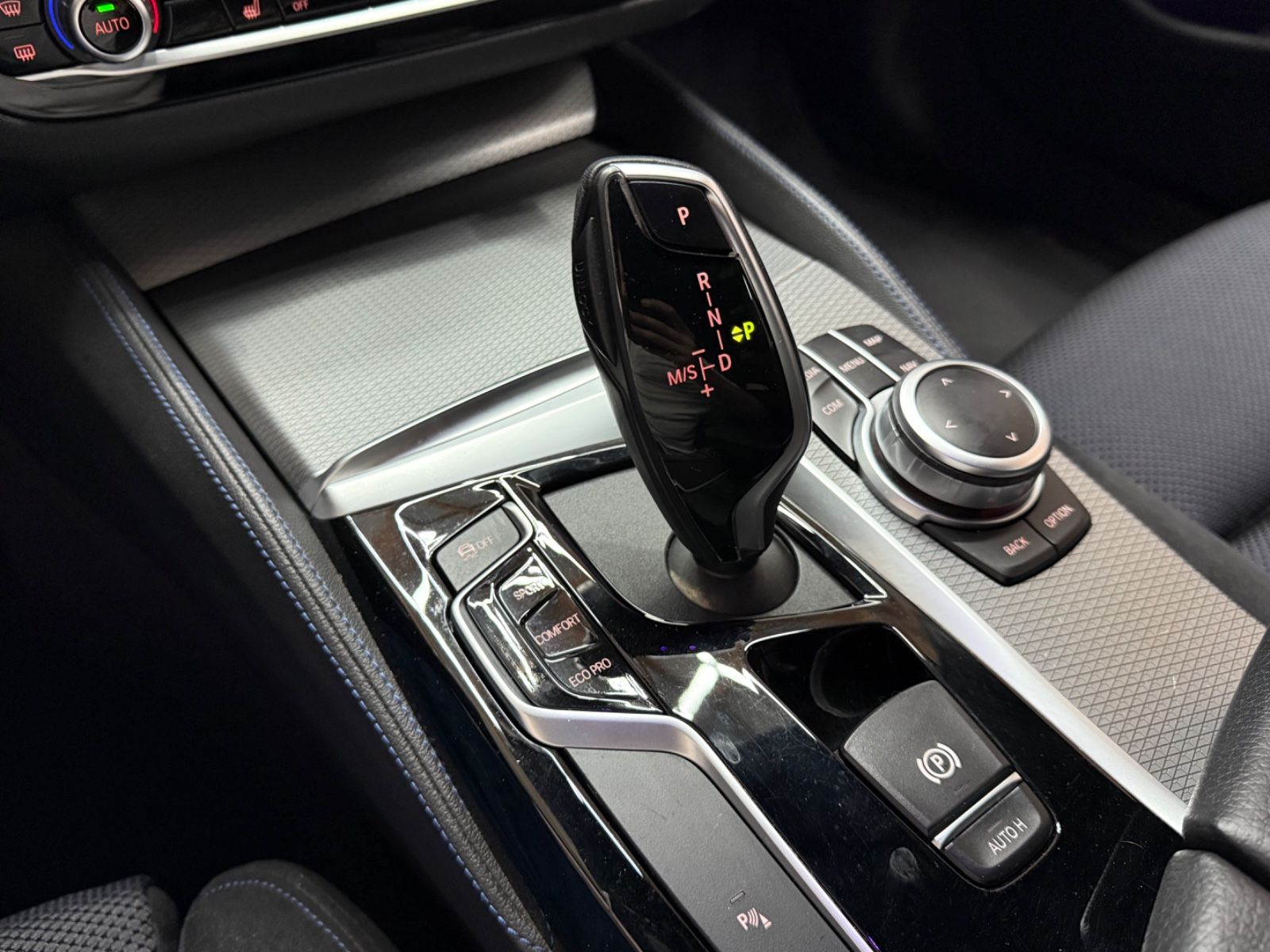 BMW 520 520 Baureihe 5 Touring 520 d M Sport