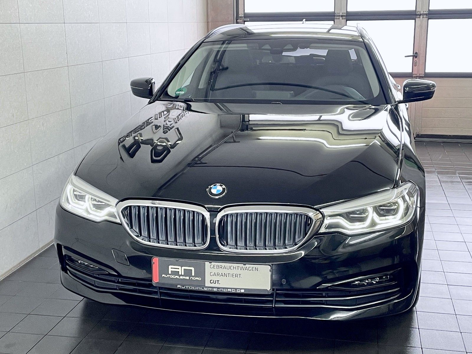 BMW 525 525 d Sport Line adap. LED+Inno+HuD+Shadow+Ambie