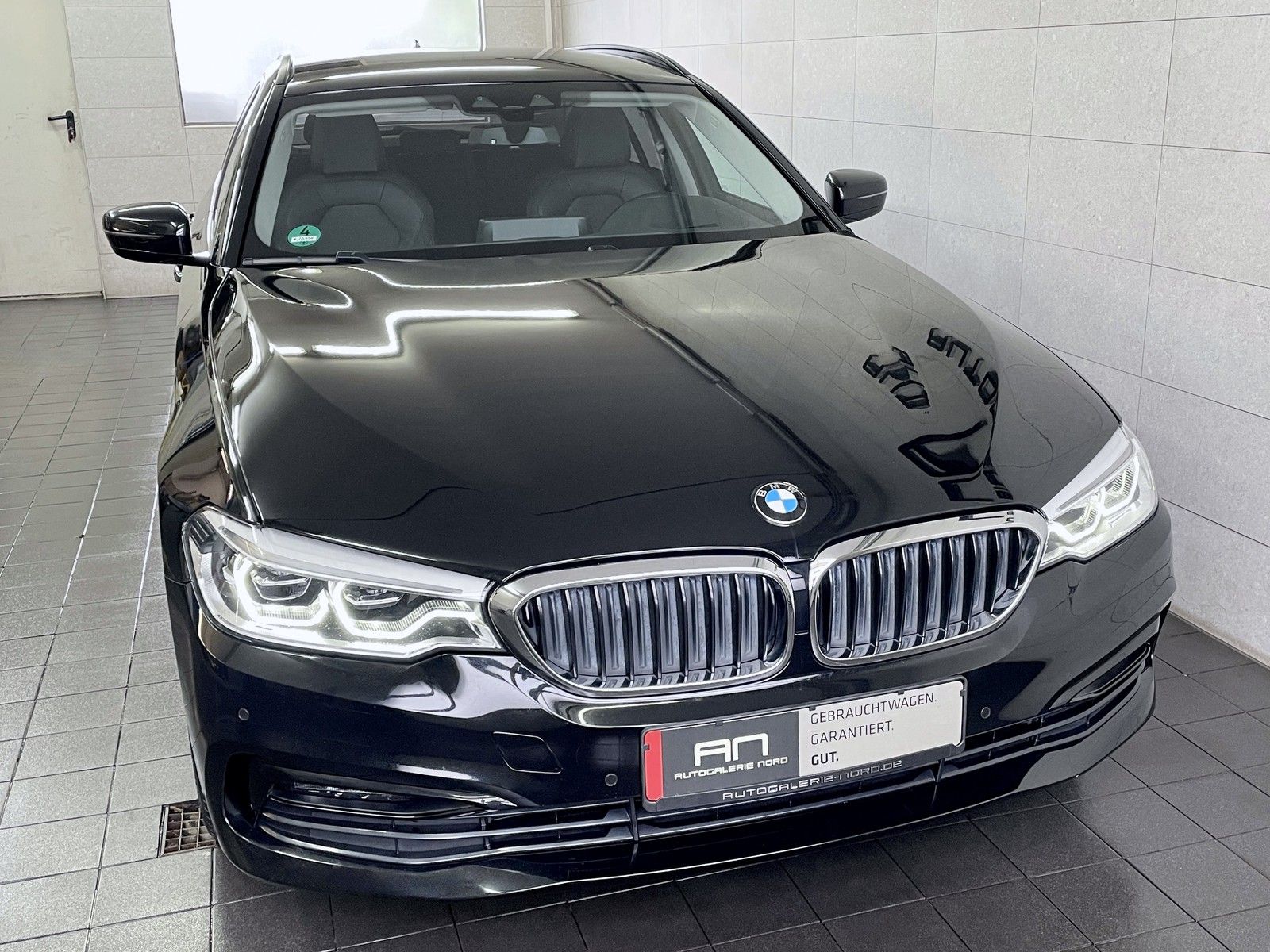 BMW 525 525 d Sport Line adap. LED+Inno+HuD+Shadow+Ambie