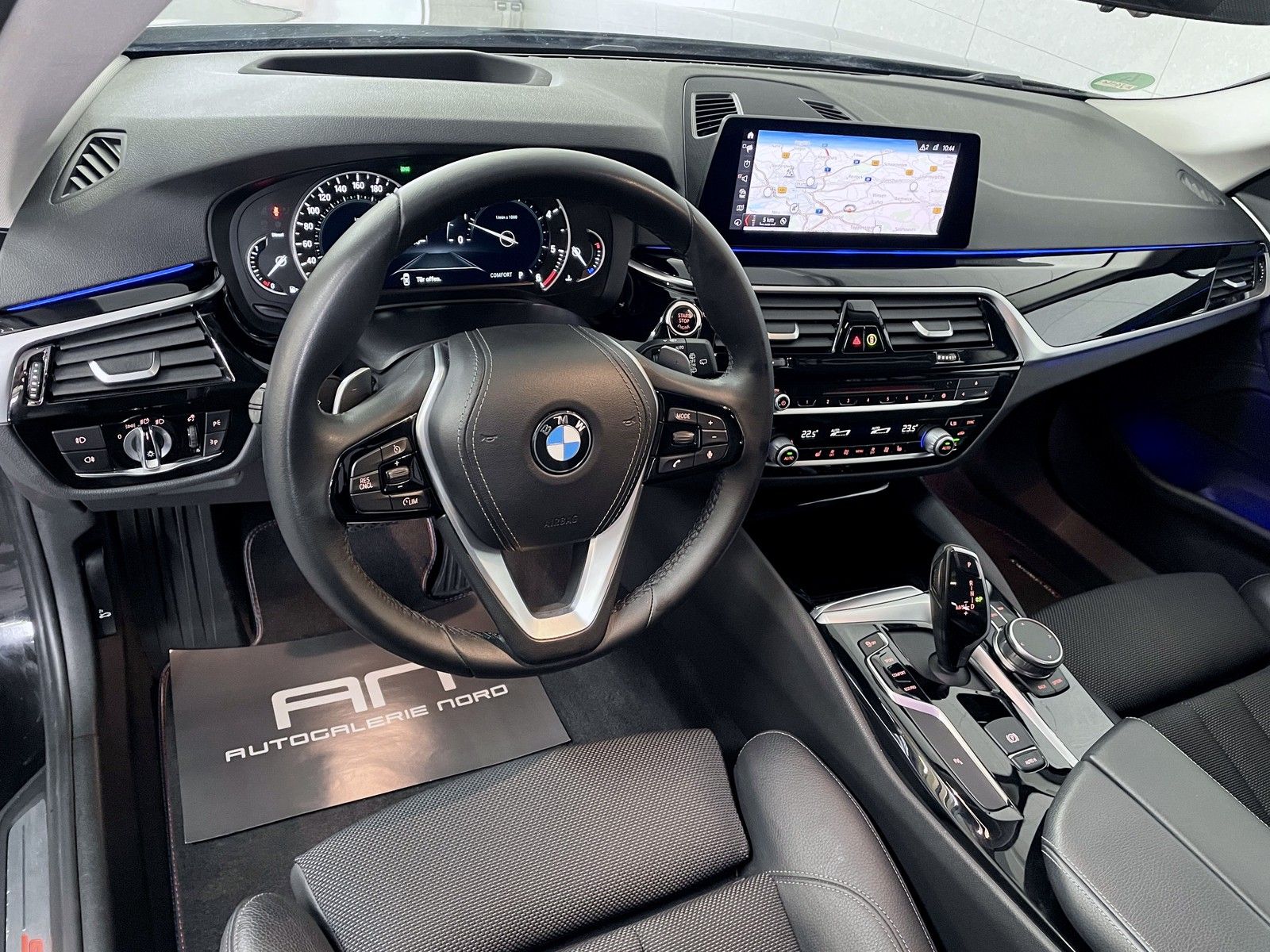 BMW 525 525 d Sport Line adap. LED+Inno+HuD+Shadow+Ambie