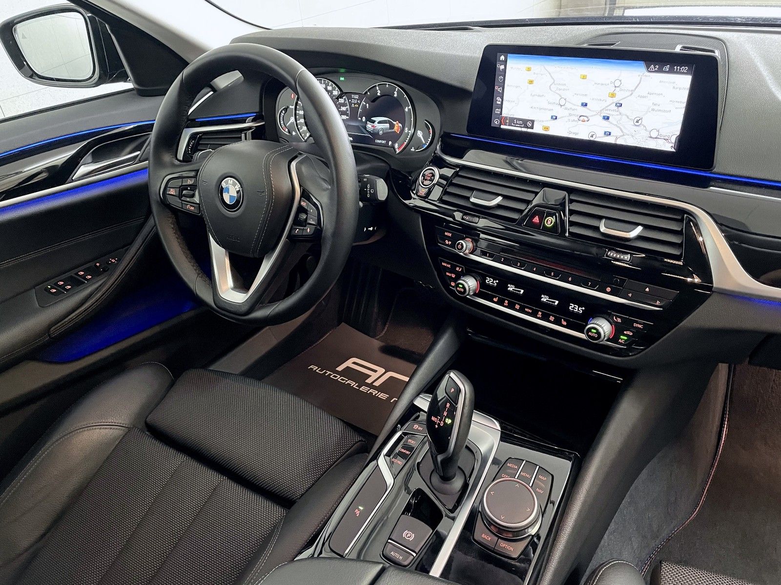 BMW 525 525 d Sport Line adap. LED+Inno+HuD+Shadow+Ambie