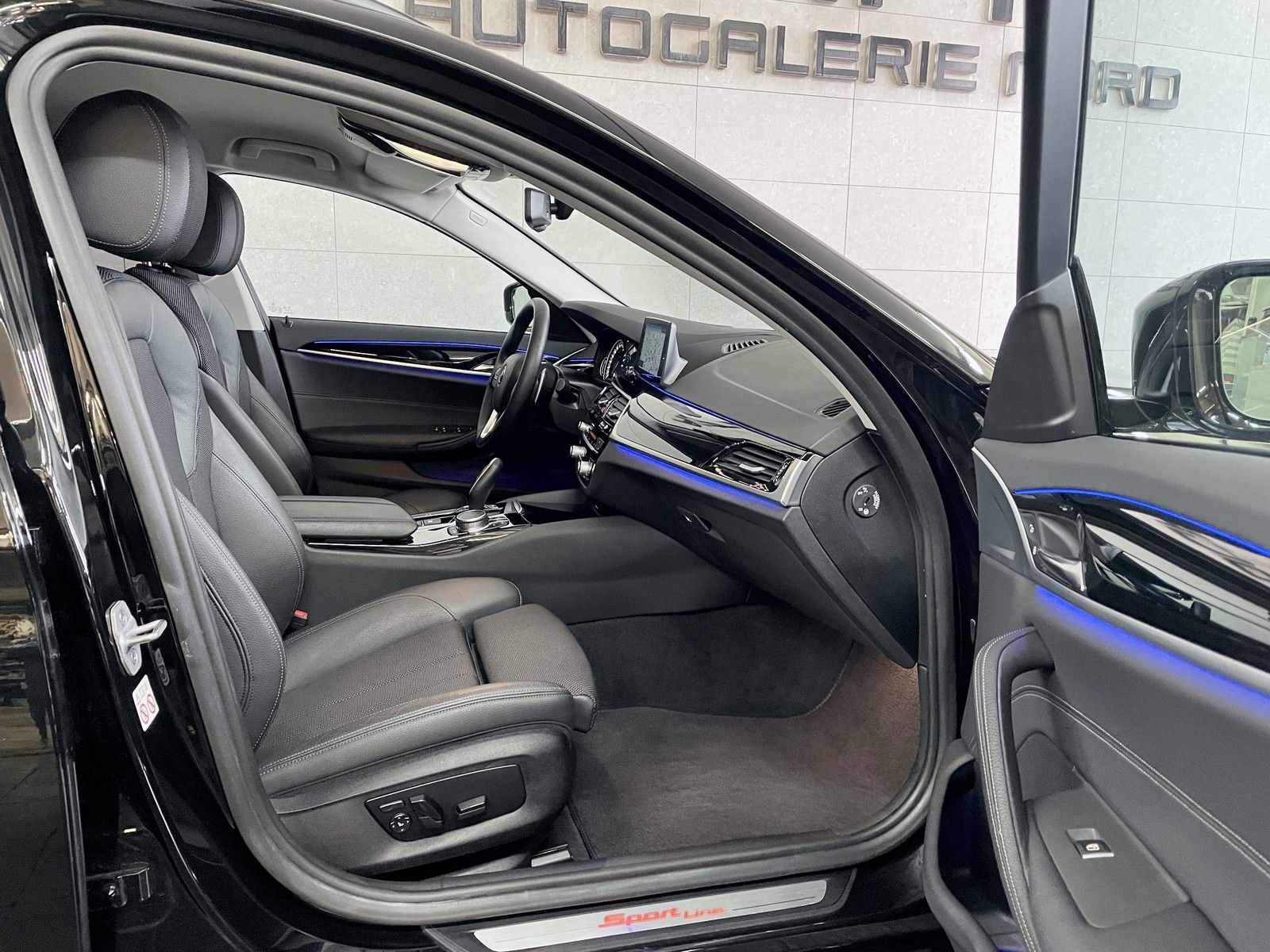 BMW 525 525 d Sport Line adap. LED+Inno+HuD+Shadow+Ambie