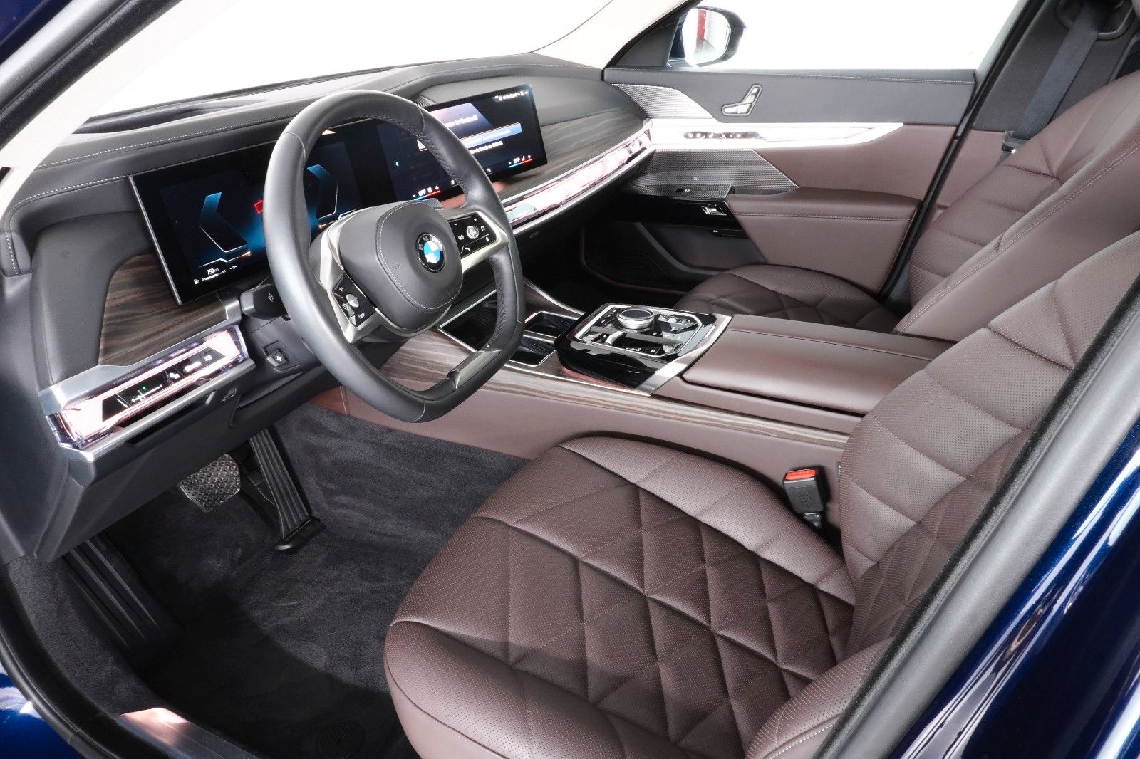 BMW 740 740 d xDrive Design Pure Excellence Innovation