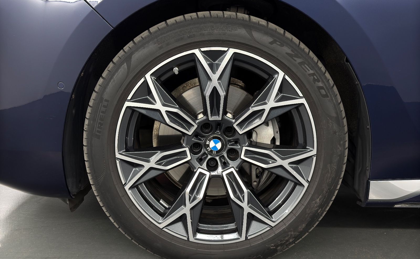 BMW 740 740 d xDrive Design Pure Excellence Innovation