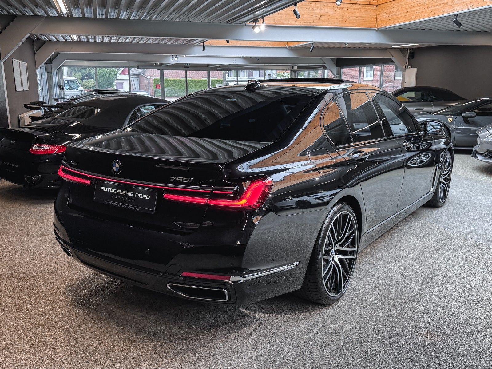 BMW 750 750 i xDrive Laser+TV+HeadUp+InnoPaket