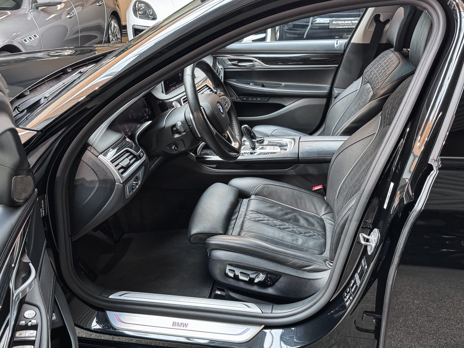 BMW 750 750 i xDrive Laser+TV+HeadUp+InnoPaket