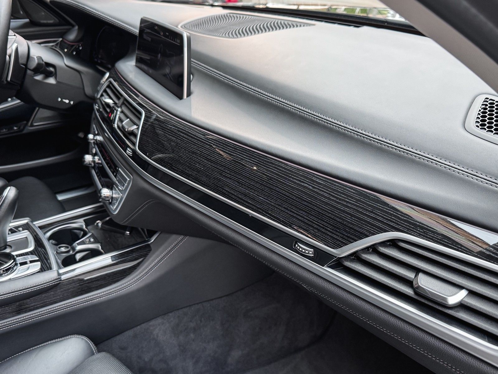 BMW 750 750 i xDrive Laser+TV+HeadUp+InnoPaket
