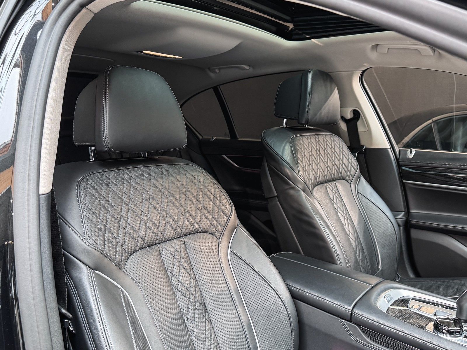BMW 750 750 i xDrive Laser+TV+HeadUp+InnoPaket