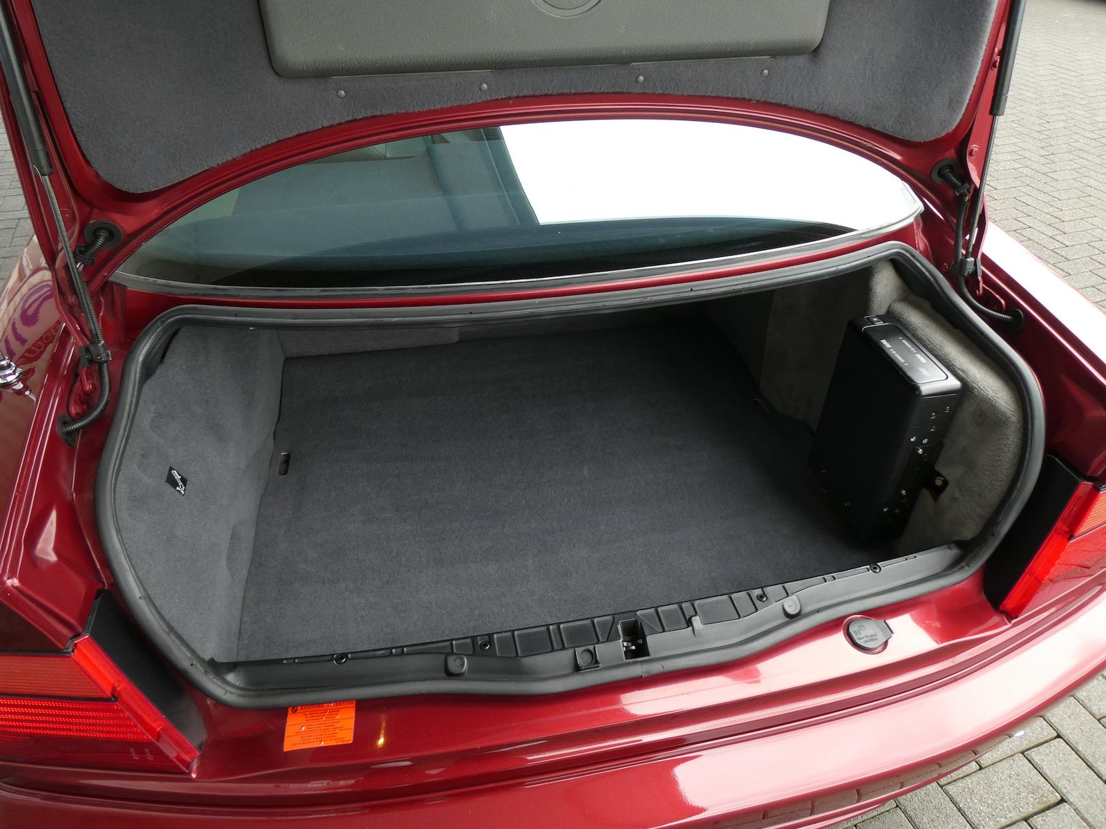 BMW 850 850i (E31), deutsche Erstauslieferung