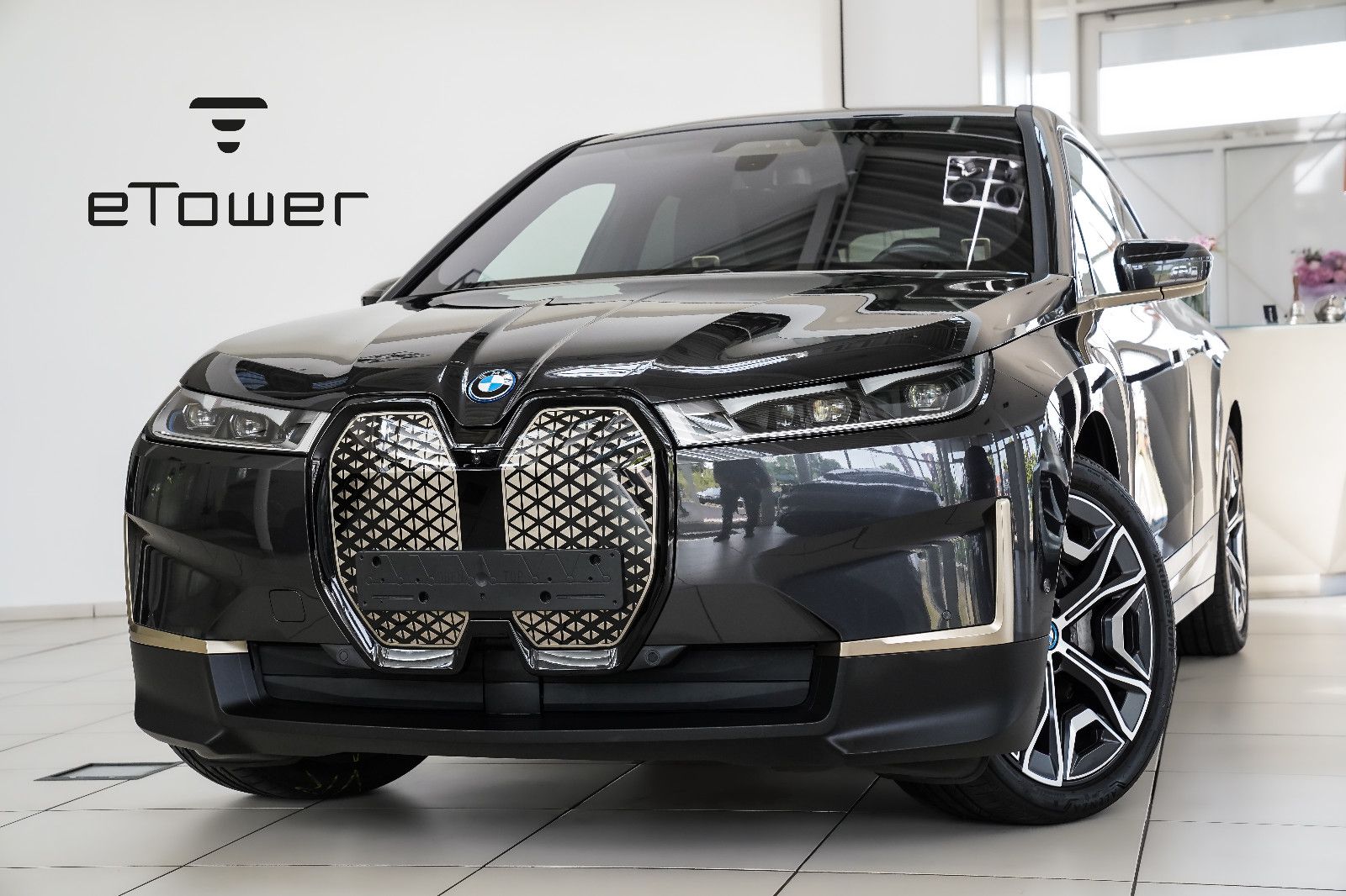 BMW iX iX Pano Sky M Soport Laser B&amp;W AHK Driv Prof