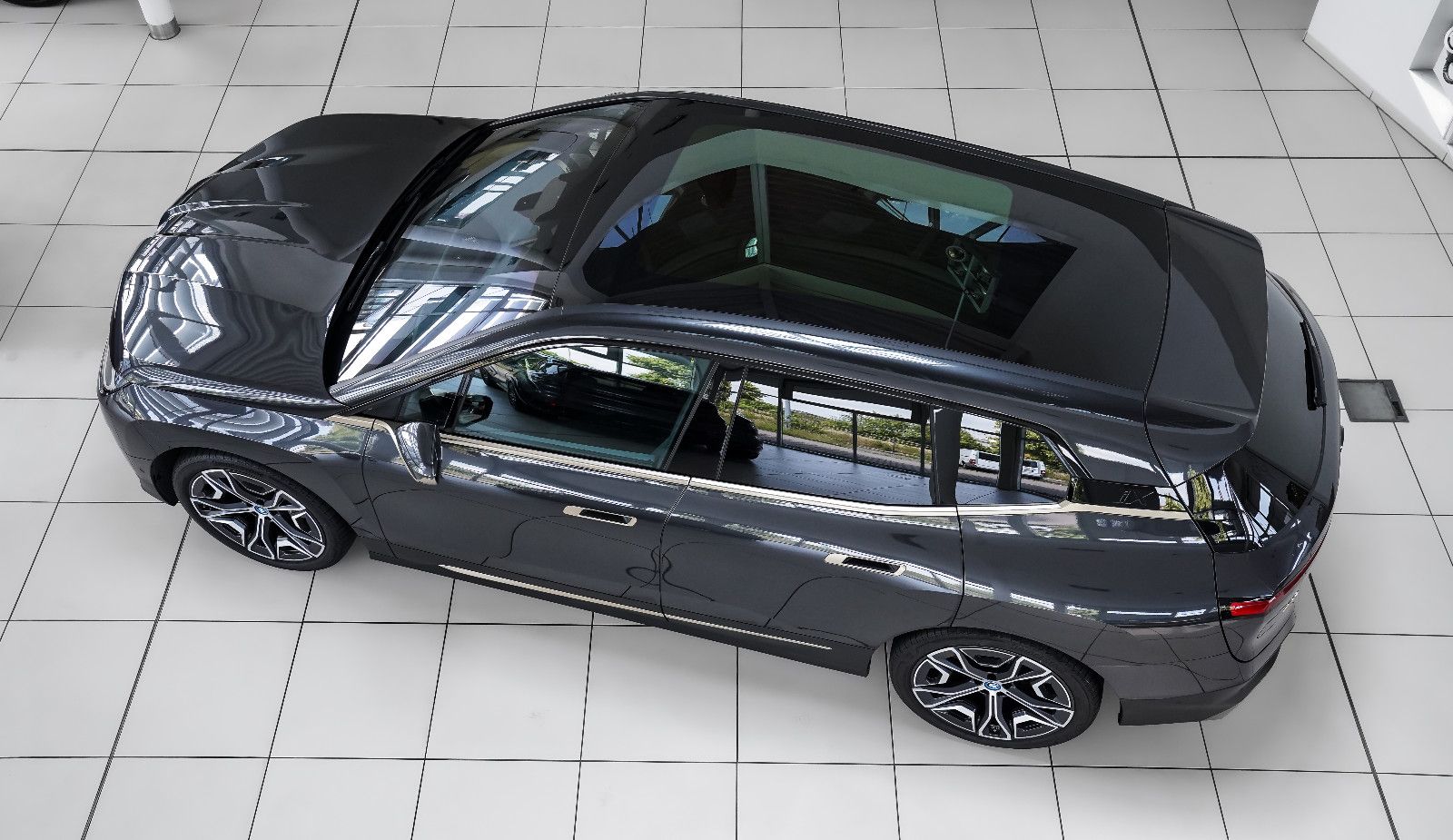 BMW iX iX Pano Sky M Soport Laser B&amp;W AHK Driv Prof