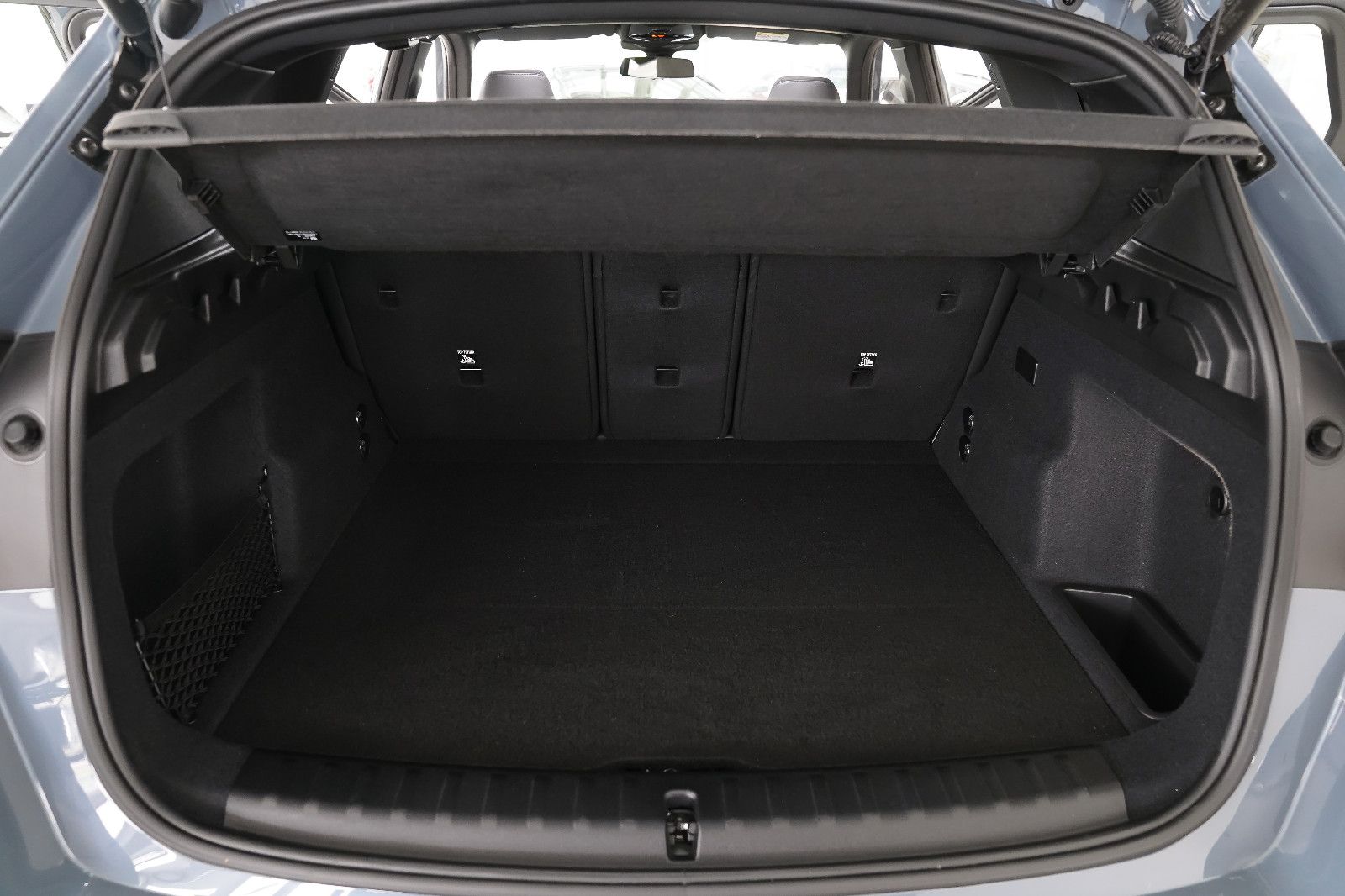 BMW iX1 iX1 30 xDrive M Sportpaket Pano HUD AHK 360