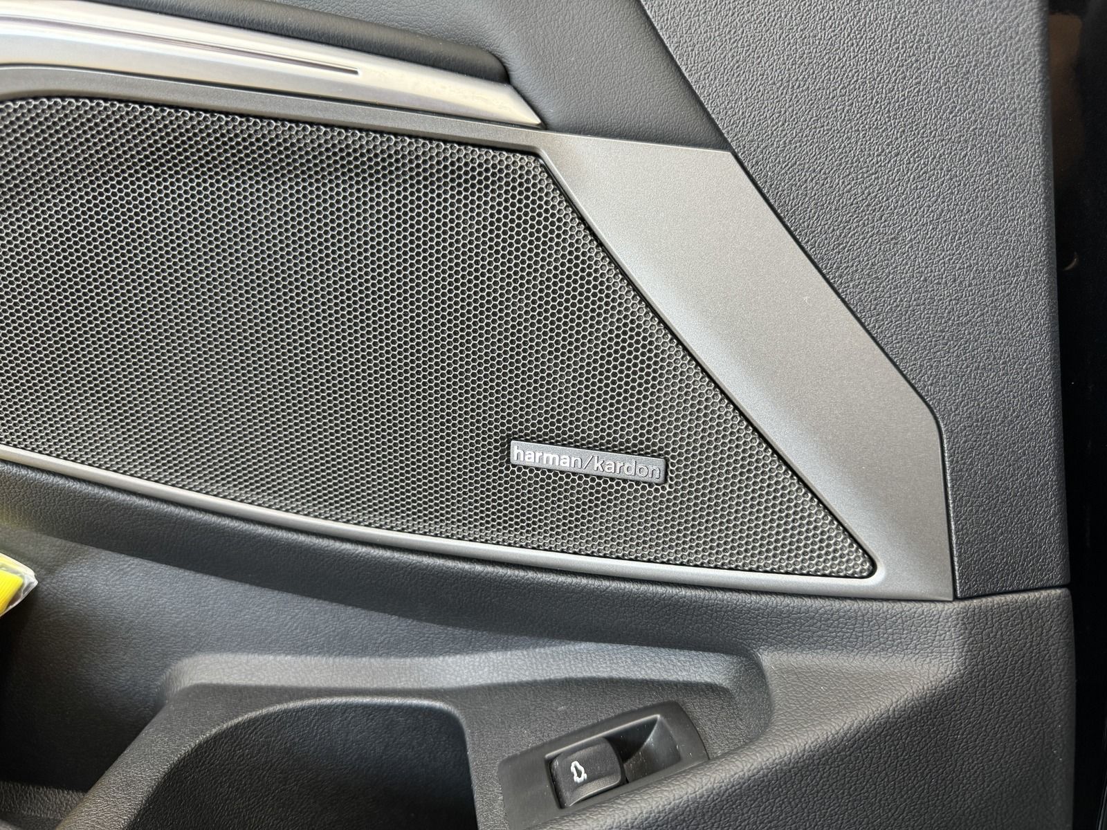 BMW M3 M3 COMPETITION*CURVED-DISPLAY*M SCHALENSITZE*50J