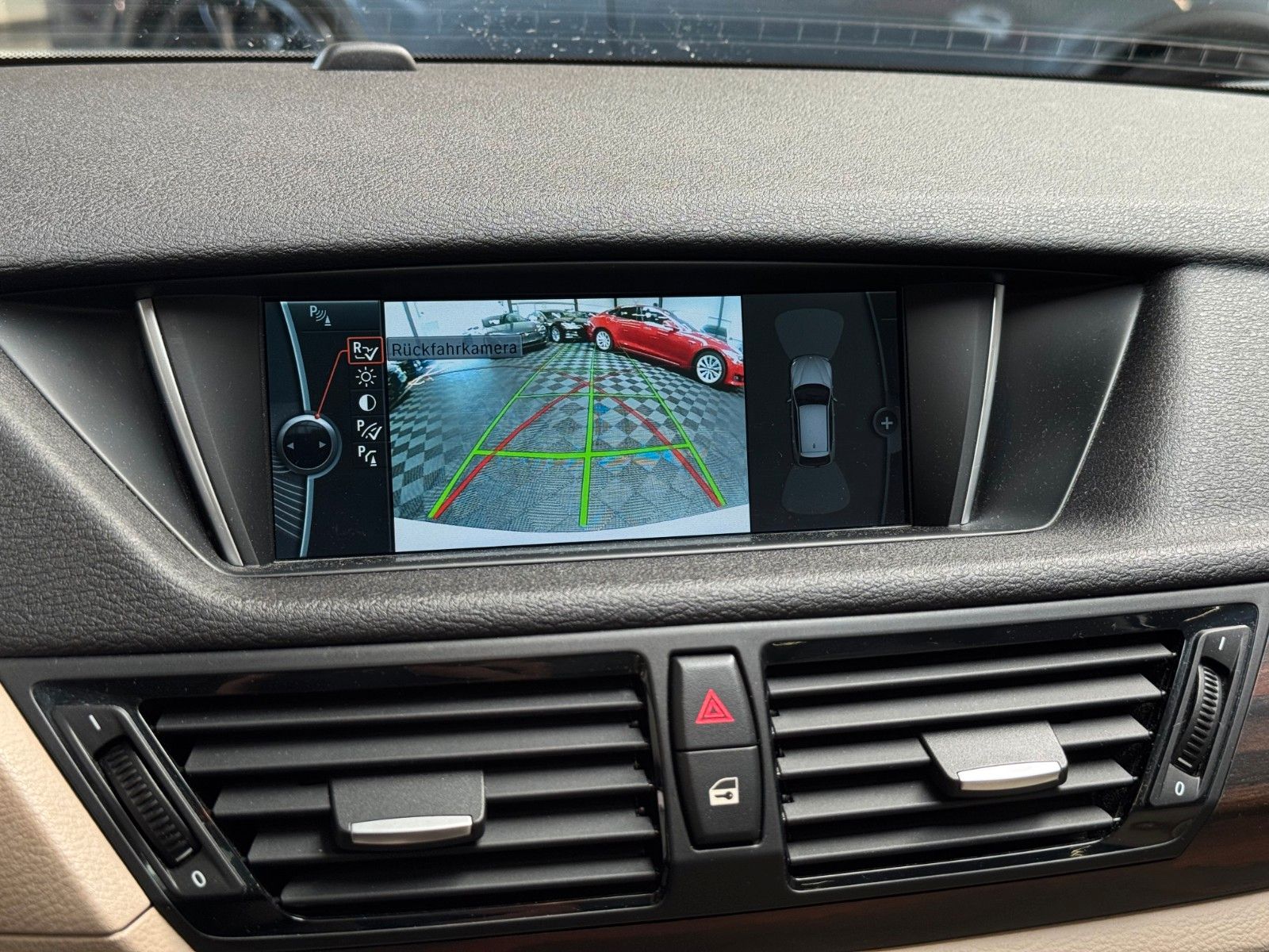 BMW X1 X1 Drive20d | M SPORT | PANO | AHK | SCHECKHEFT