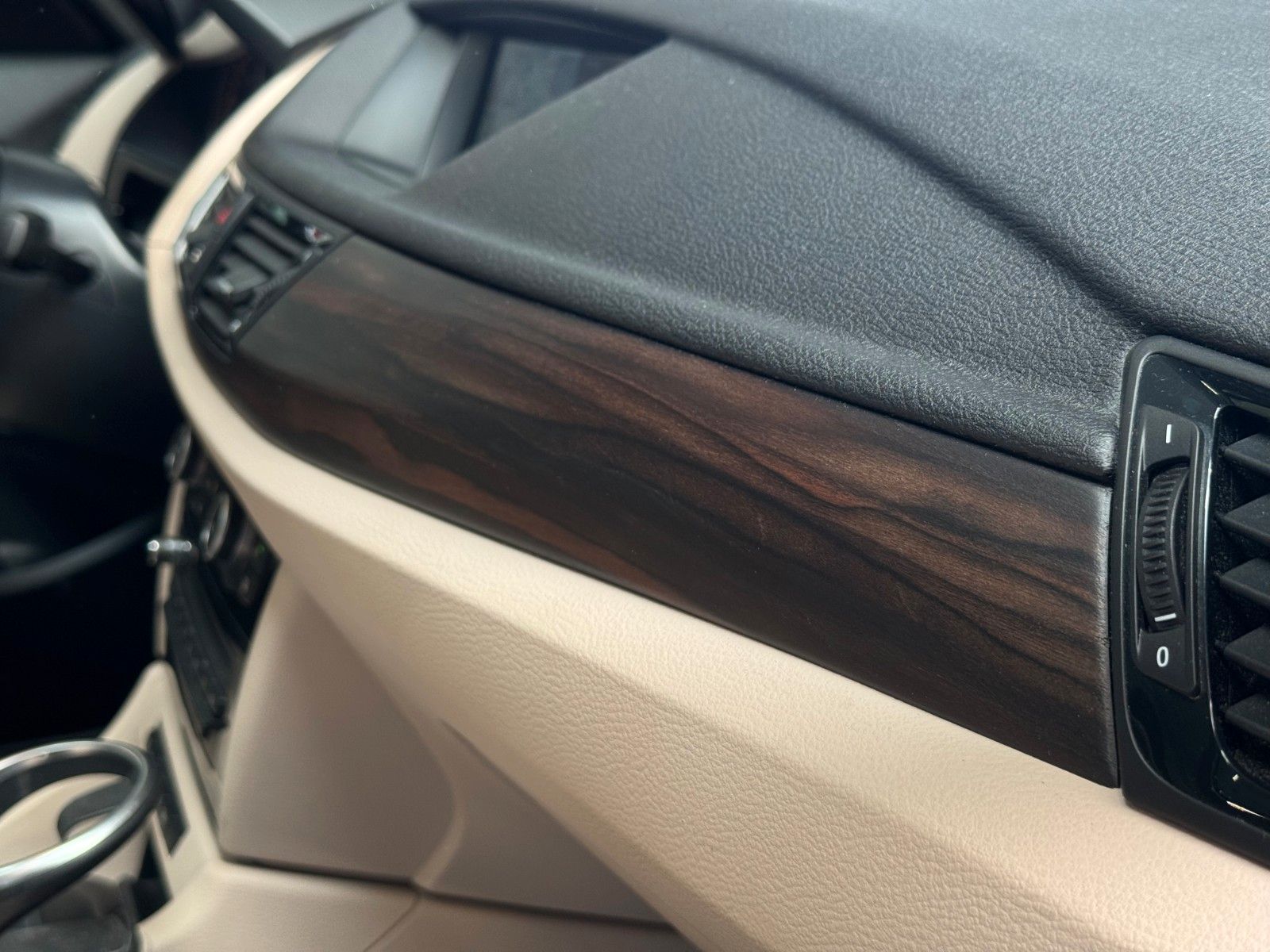 BMW X1 X1 Drive20d | M SPORT | PANO | AHK | SCHECKHEFT