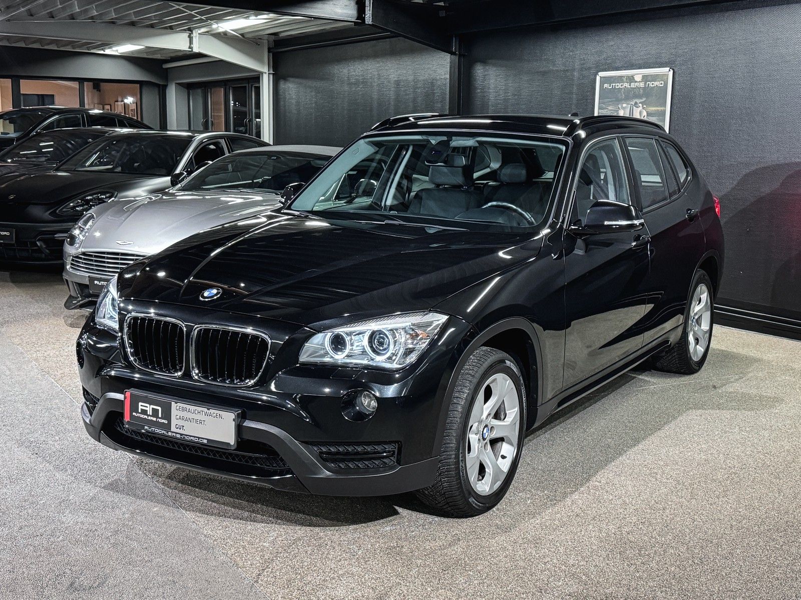 BMW X1 X1 xDrive 18d Bi-Xenon+Navi+PDC+ShadowLine