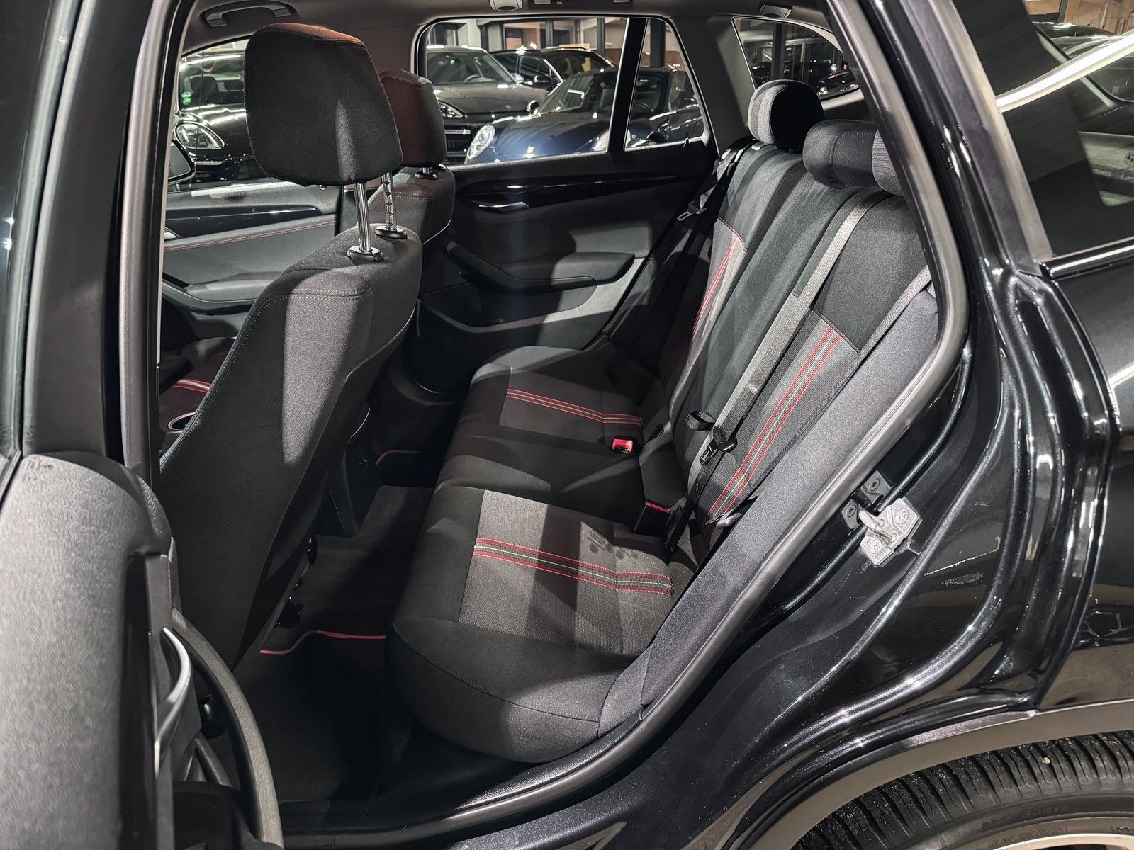 BMW X1 X1 xDrive 18d Bi-Xenon+Navi+PDC+ShadowLine