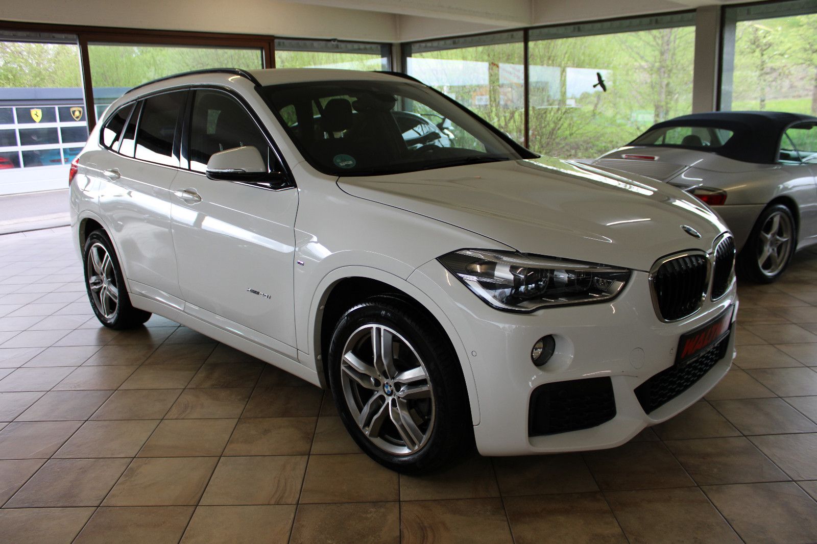 BMW X1 X1 xDrive 20 i M Sport *Automatik+M-Paket*