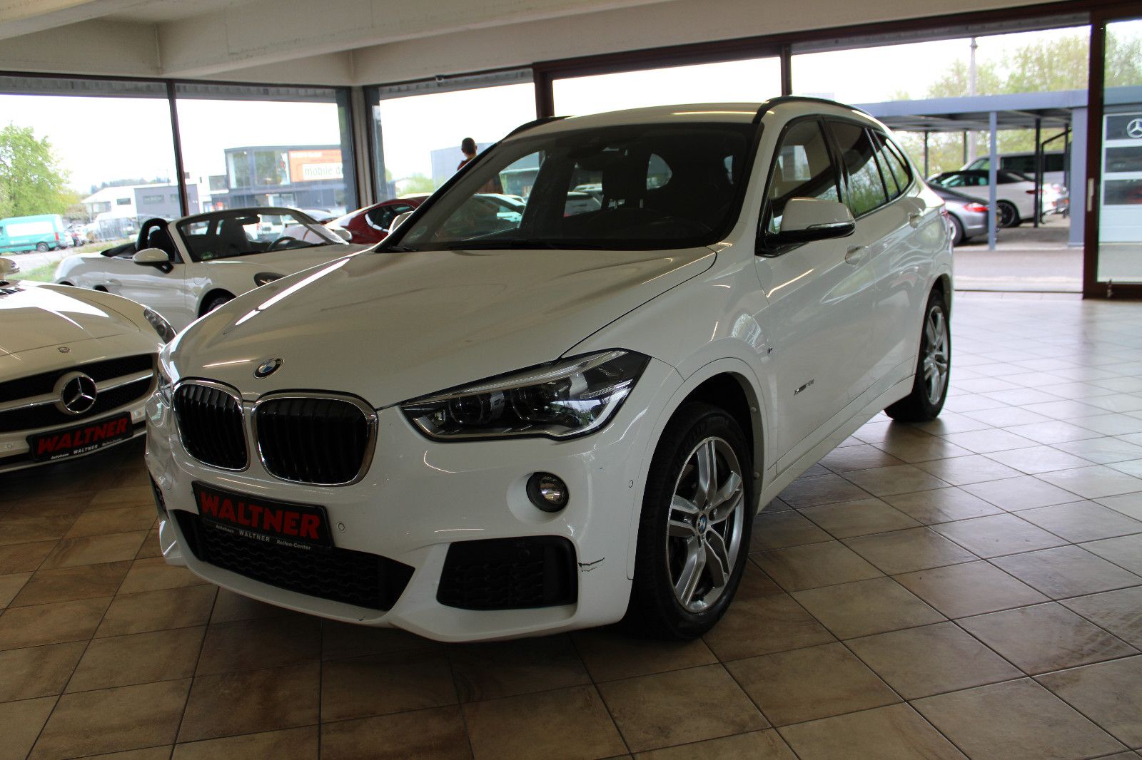BMW X1 X1 xDrive 20 i M Sport *Automatik+M-Paket*