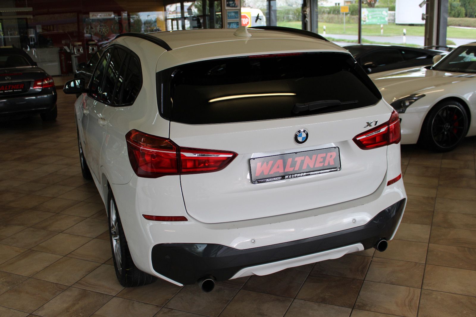 BMW X1 X1 xDrive 20 i M Sport *Automatik+M-Paket*