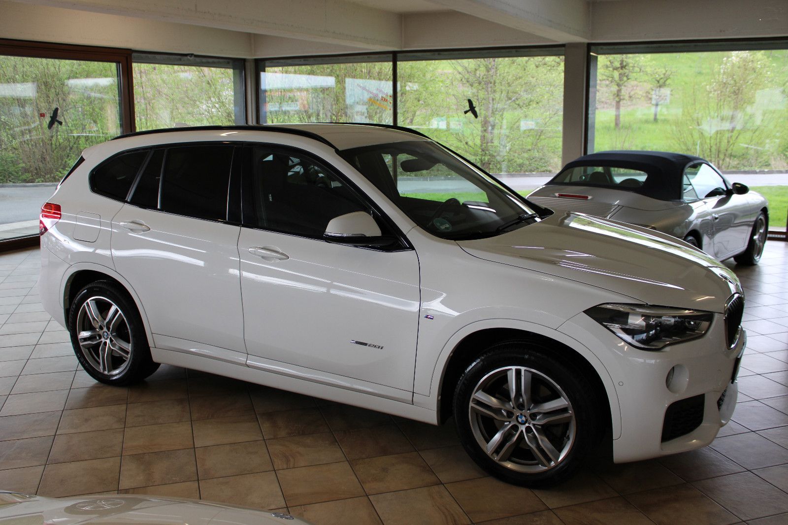 BMW X1 X1 xDrive 20 i M Sport *Automatik+M-Paket*