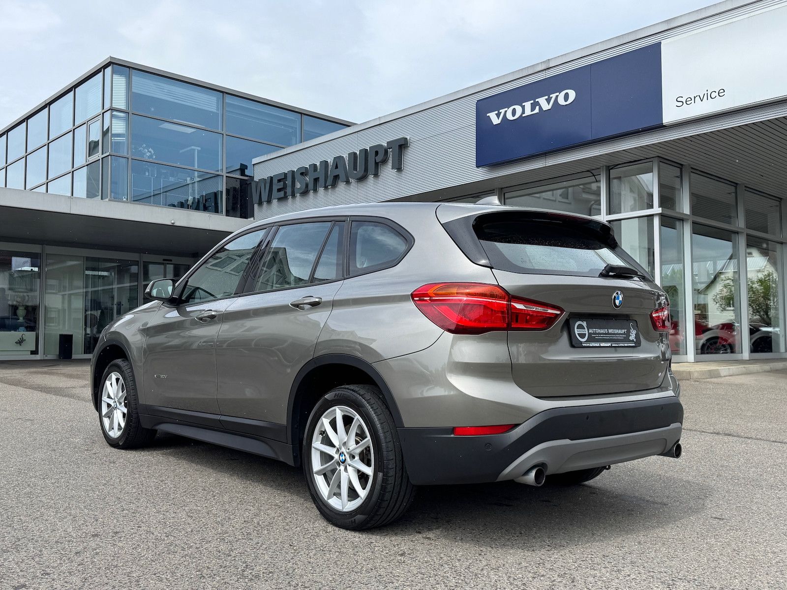 BMW X1 X1 xDrive*AWD*Advantage*AHK*LED*Pano*Keyless*PDC