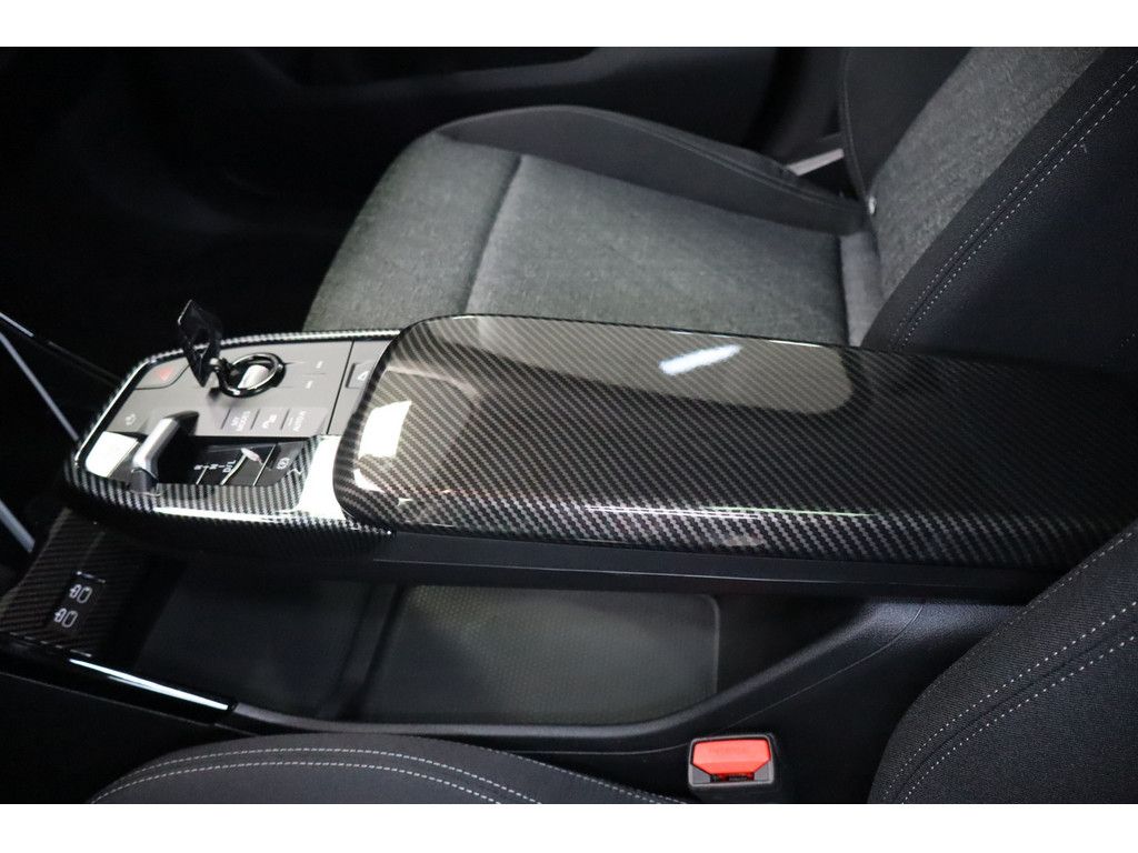 BMW X2 X2 20d Garantie 05/2028 NP: 51.000€ Panorama LED