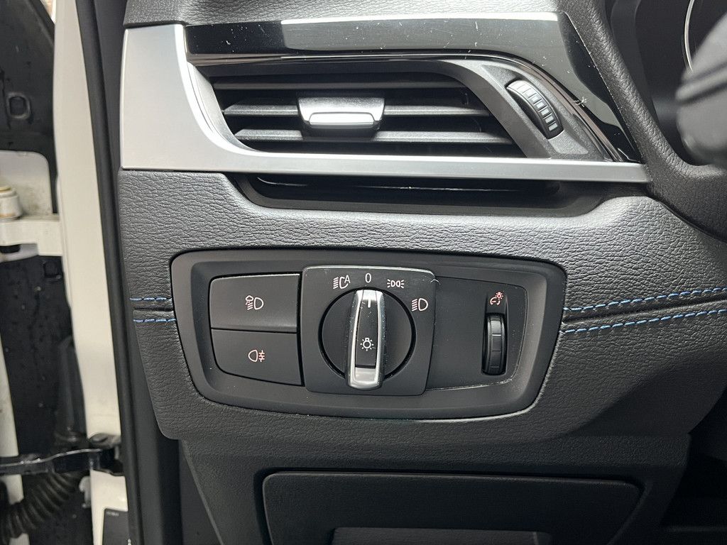 BMW X2 X2 M35i Facelift AHK HiFi SHZ NAVI HUD LED PANO