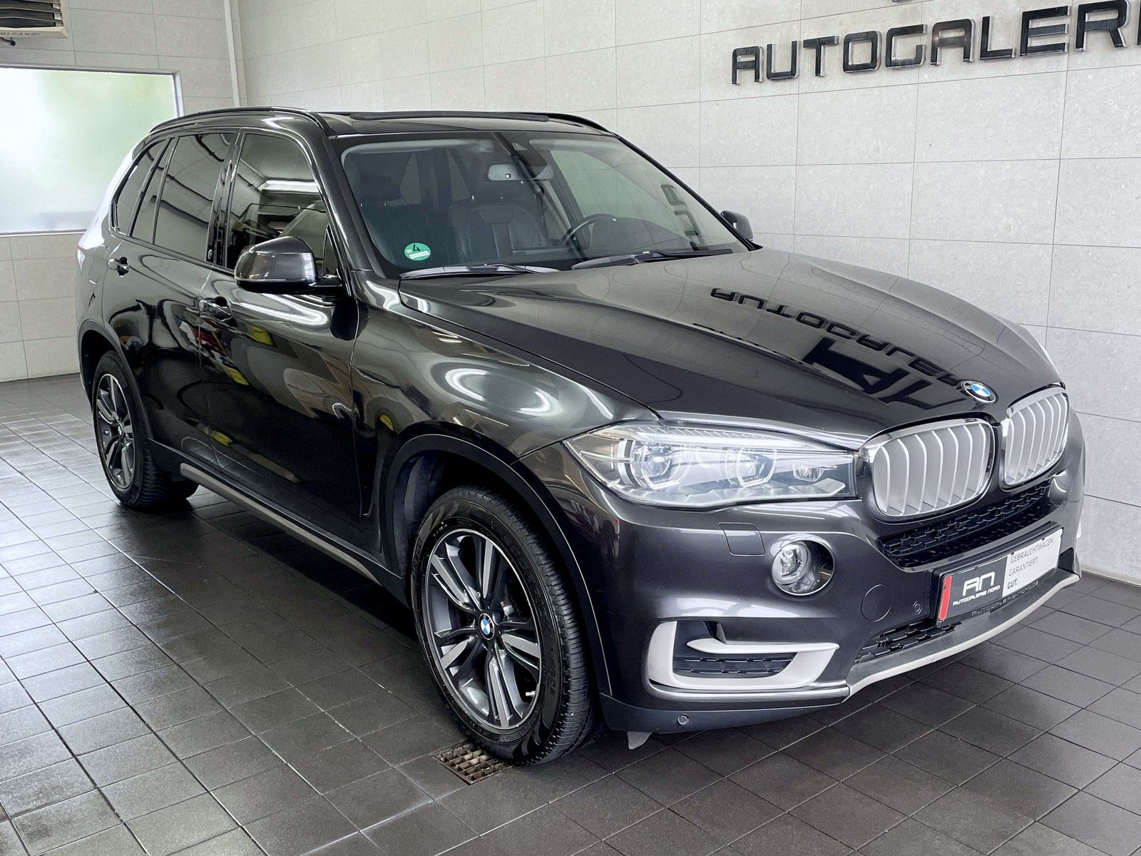 BMW X5 X5 xDrive Design Pano+Nachtsicht+ACC+Soft+HuD+Sh