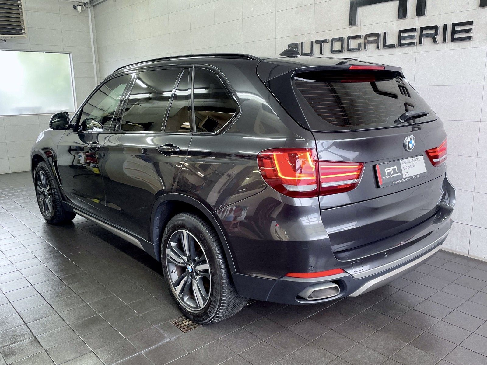 BMW X5 X5 xDrive Design Pano+Nachtsicht+ACC+Soft+HuD+Sh