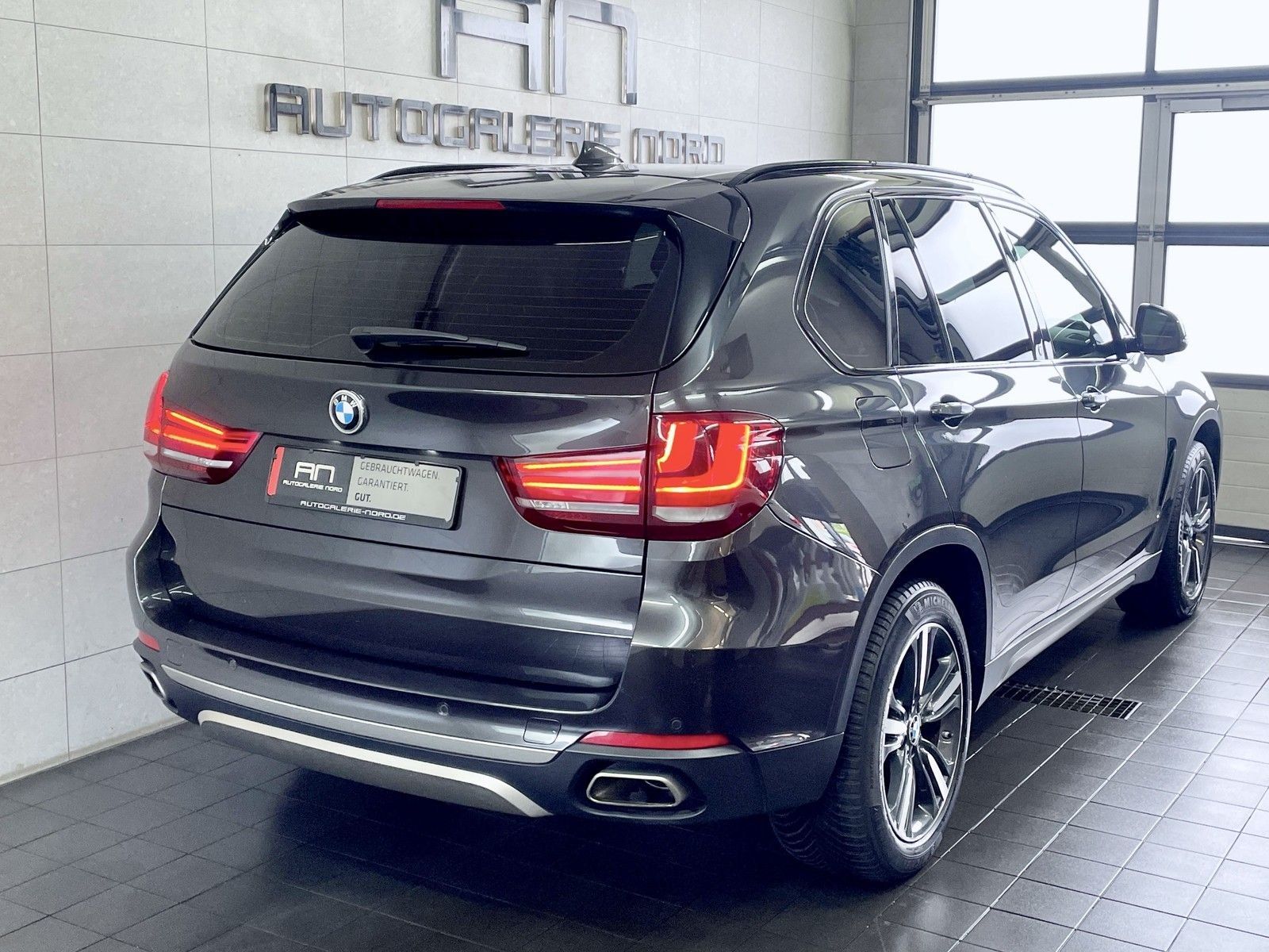 BMW X5 X5 xDrive Design Pano+Nachtsicht+ACC+Soft+HuD+Sh