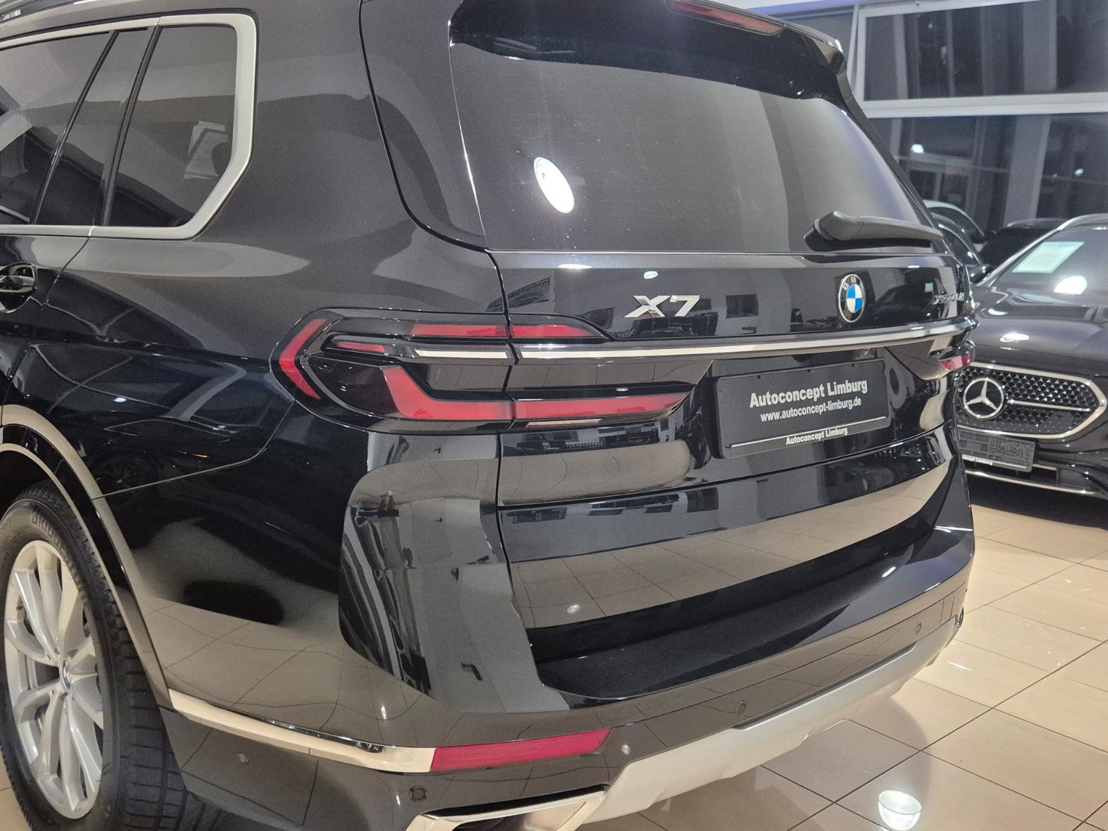 BMW X7 X7 xDrive 40 d/HUD/Pano/AHK/Softclose/7Sitze/LED