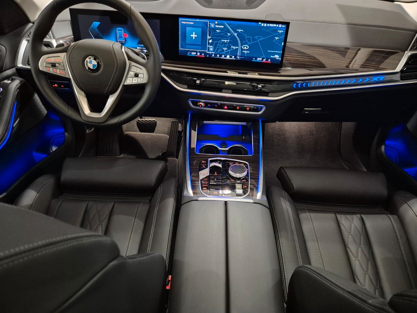 BMW X7 X7 xDrive 40 d/HUD/Pano/AHK/Softclose/7Sitze/LED