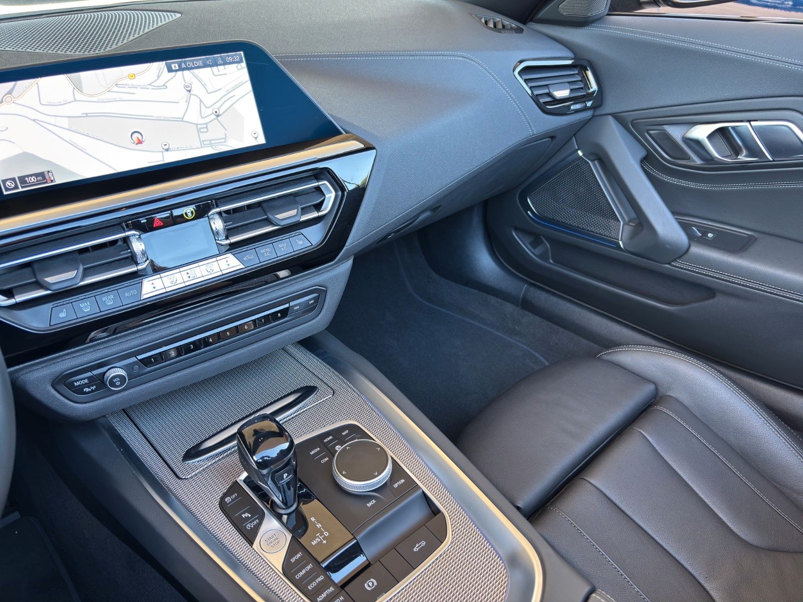 BMW Z4 Z4 M40i Roadster Frozen-grey