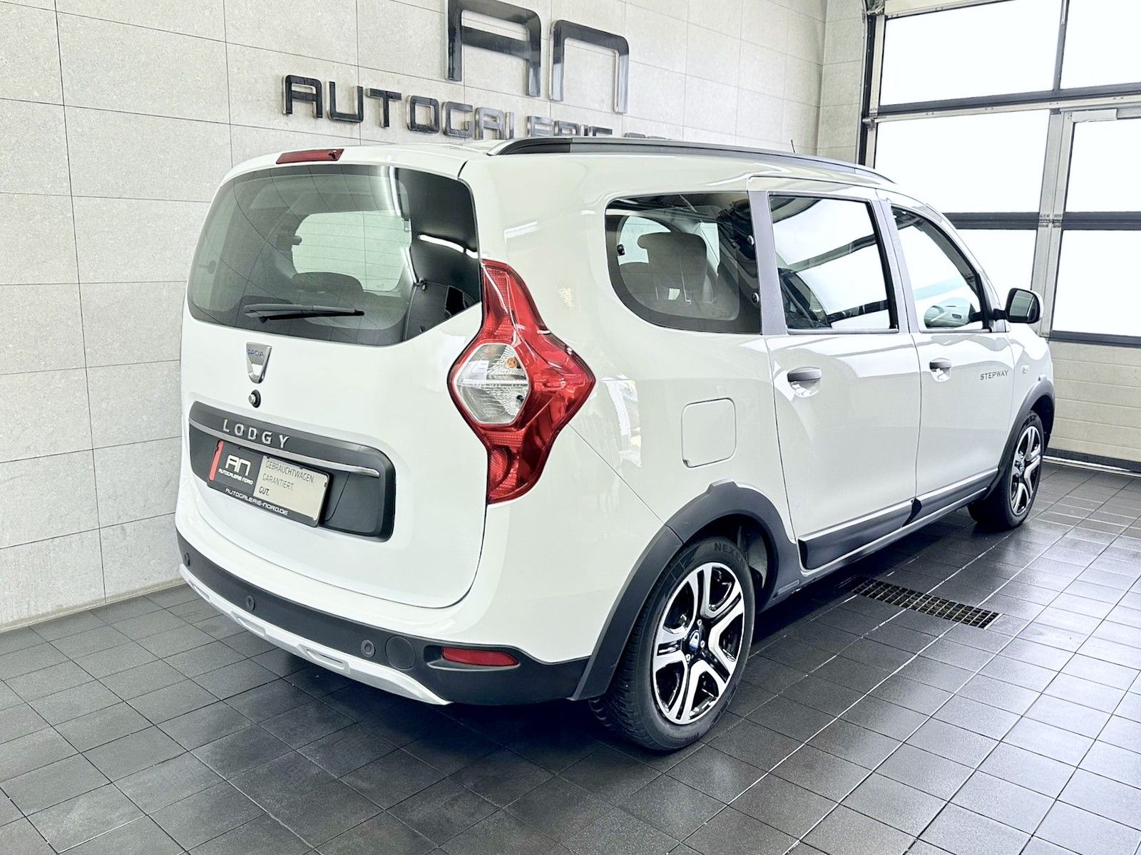 Dacia Lodgy Lodgy Laureate Tempomat+7 Sitze+Kamera