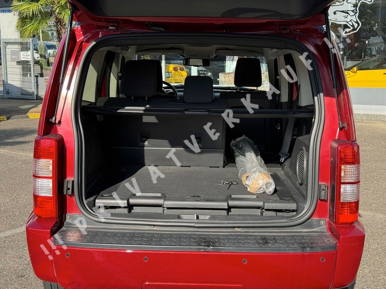 Dodge Nitro Nitro SXT 2.8 CRD 4WD - Handschaltung/Scheckheft
