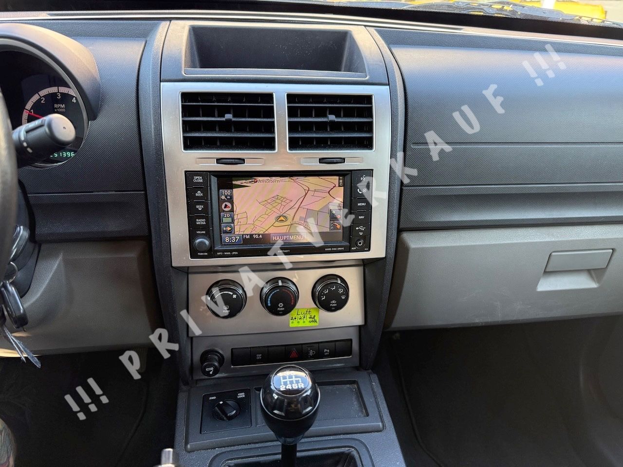 Dodge Nitro Nitro SXT 2.8 CRD 4WD - Handschaltung/Scheckheft