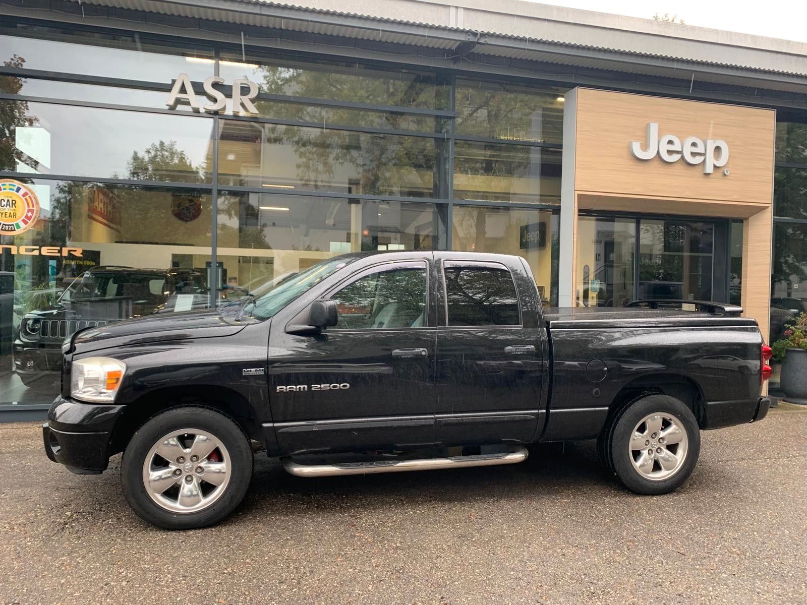 Dodge RAM RAM 1500 Hemi 5,7 Sport mit Gas Top