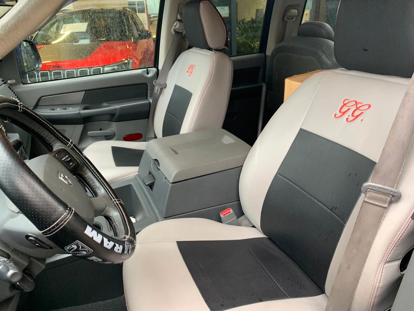 Dodge RAM RAM 1500 Hemi 5,7 Sport mit Gas Top