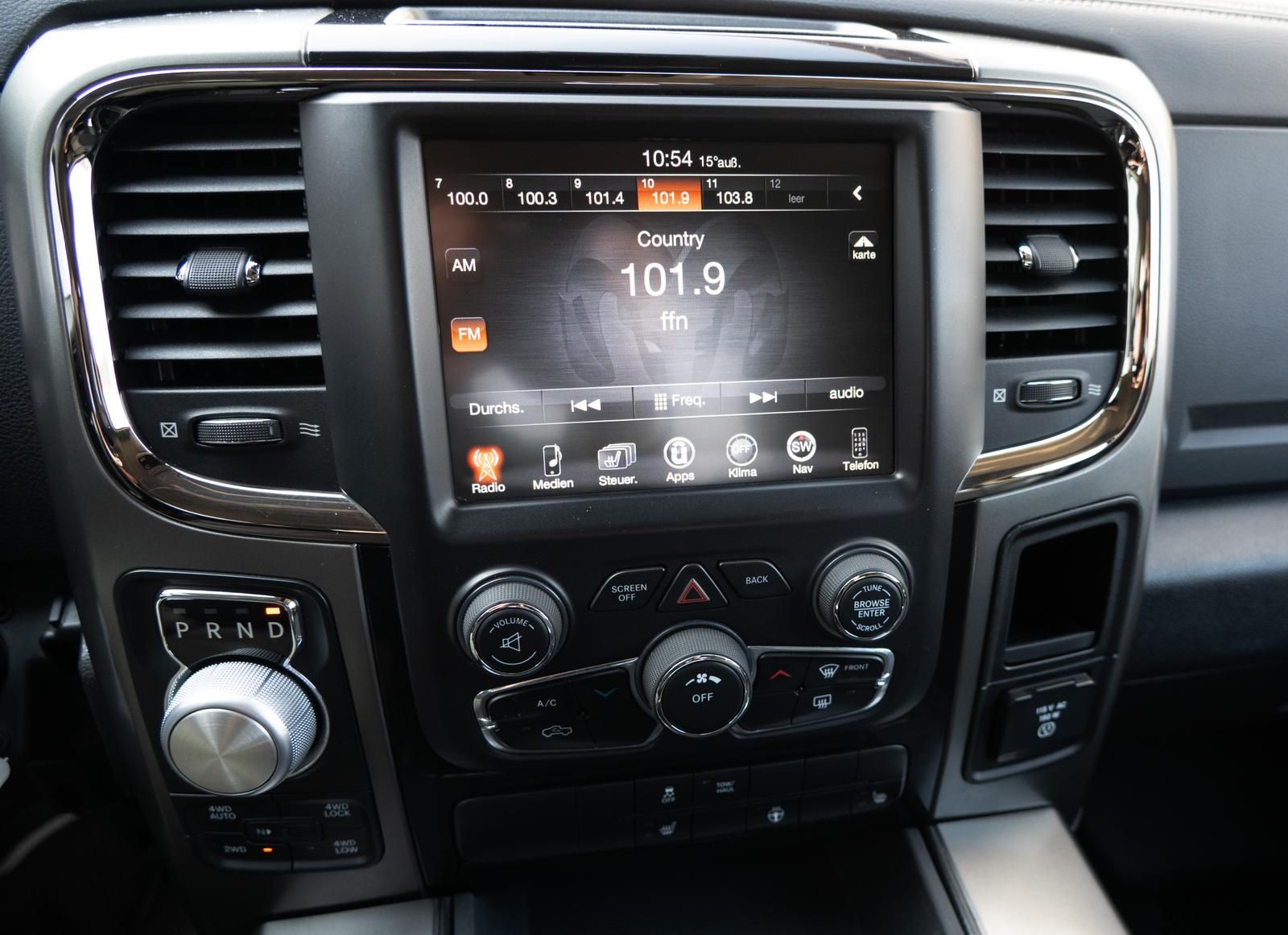 Dodge RAM Ram 1500 Sport 5,7l Quad Cab,Lang,Navi,Sitzhzg.