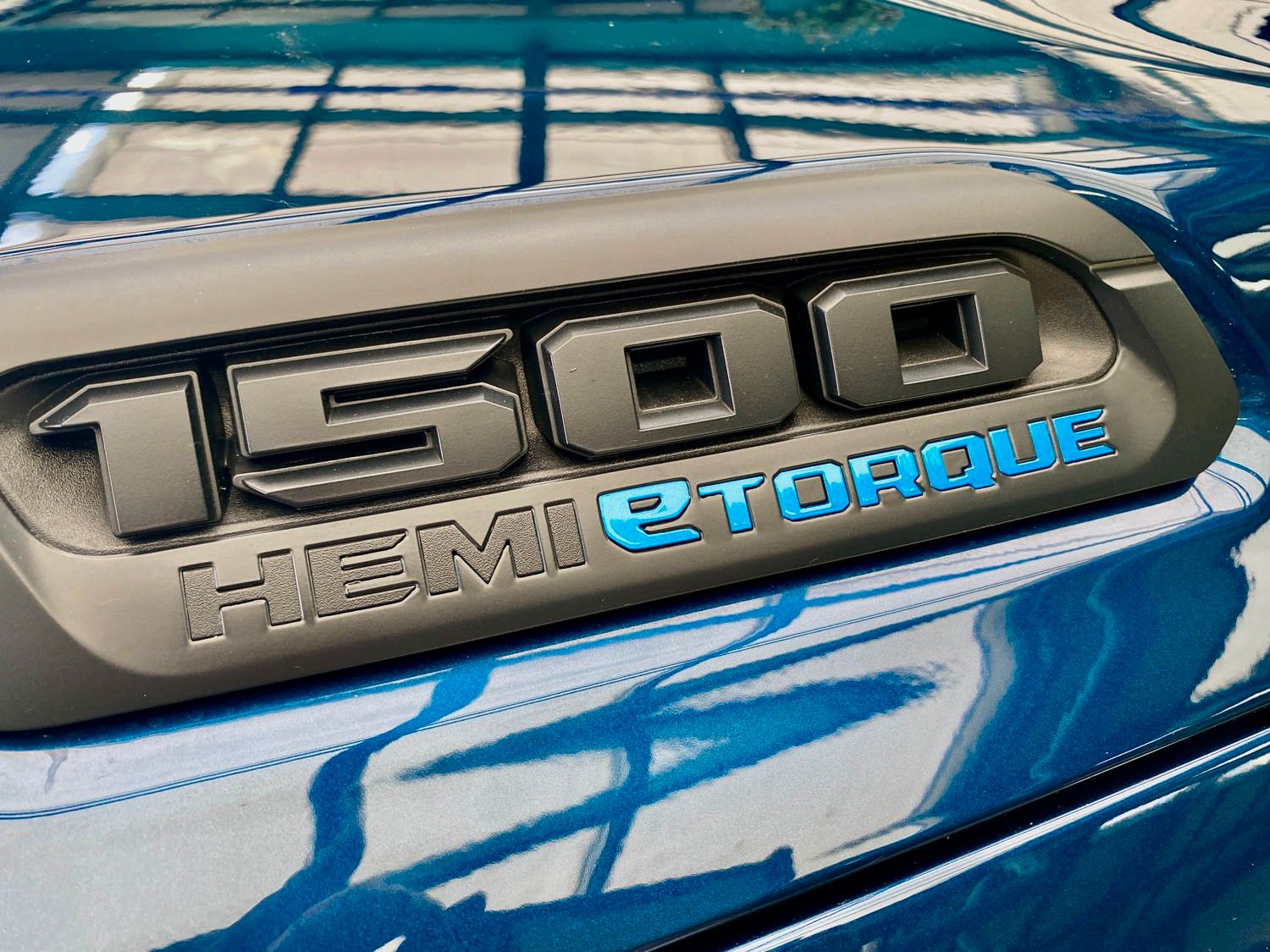 Dodge RAM RAM 5,7 V8 4x4 Sport| ETORQUE|12&quot; NAV|LED|20&quot;ALU