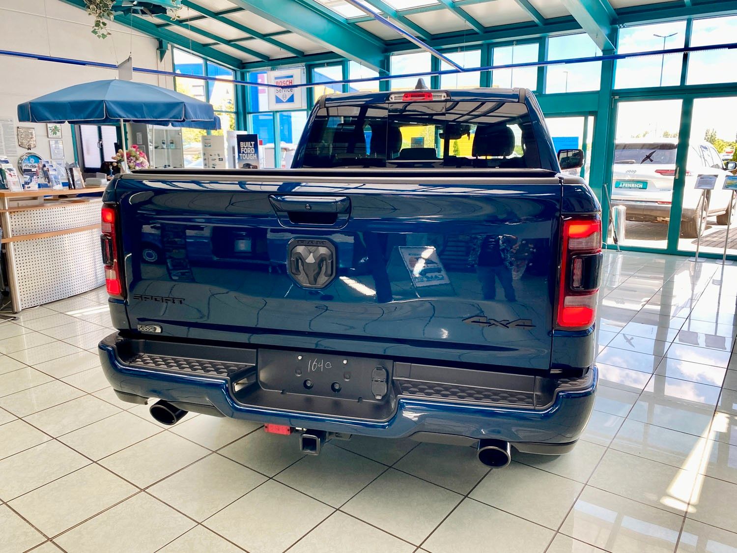 Dodge RAM RAM 5,7 V8 4x4 Sport| ETORQUE|12&quot; NAV|LED|20&quot;ALU