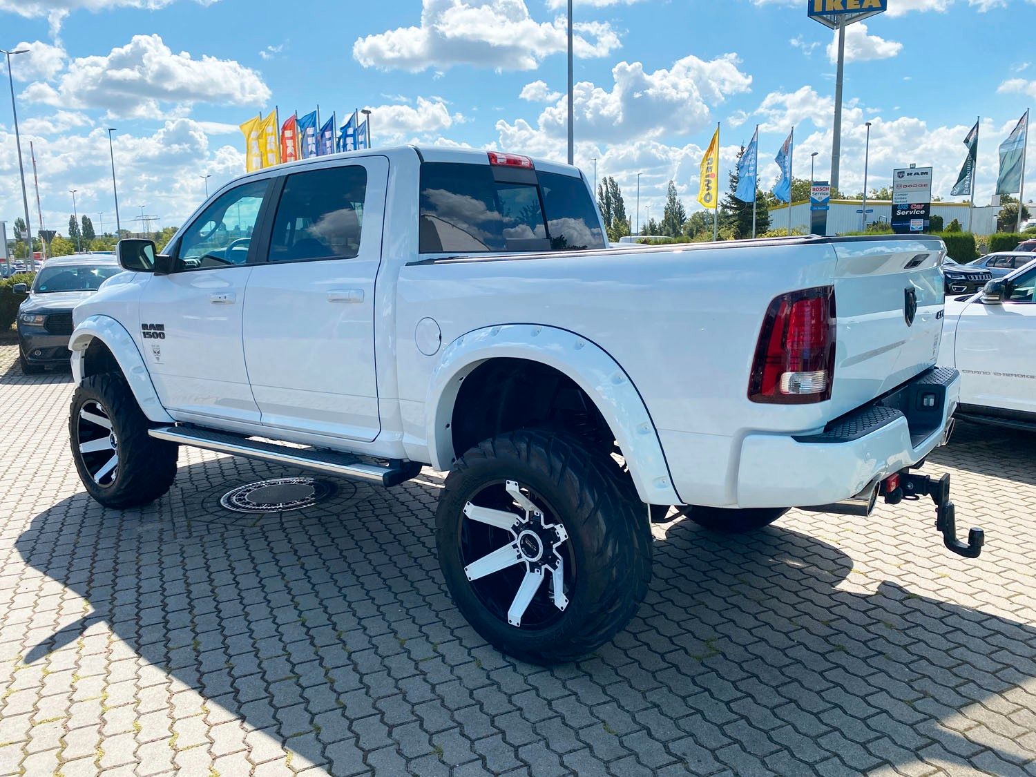 Dodge RAM RAM 5,7 V8 Crew Cab Sport|HÖHER &amp; BREITER|1.HAND