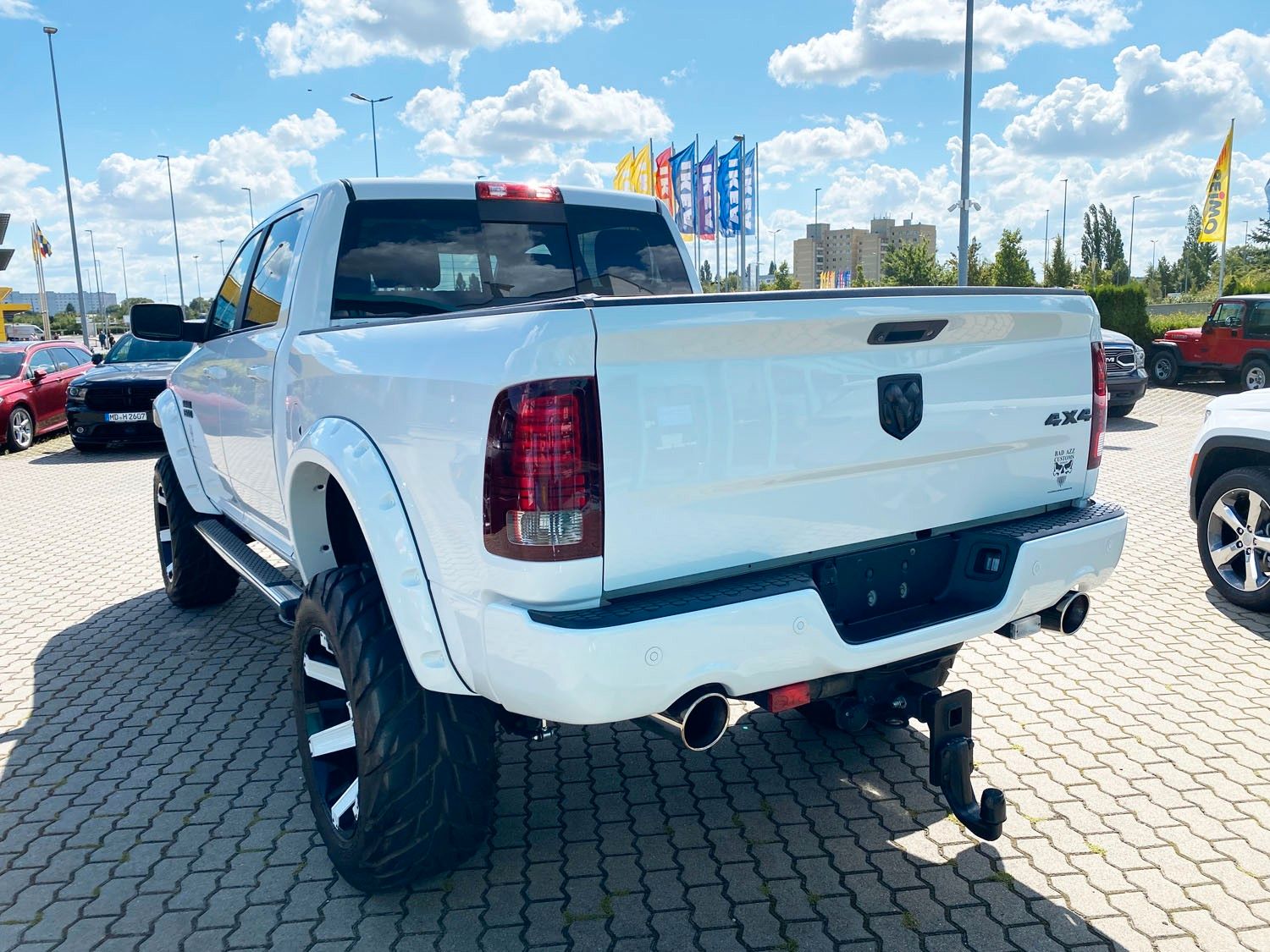 Dodge RAM RAM 5,7 V8 Crew Cab Sport|HÖHER &amp; BREITER|1.HAND