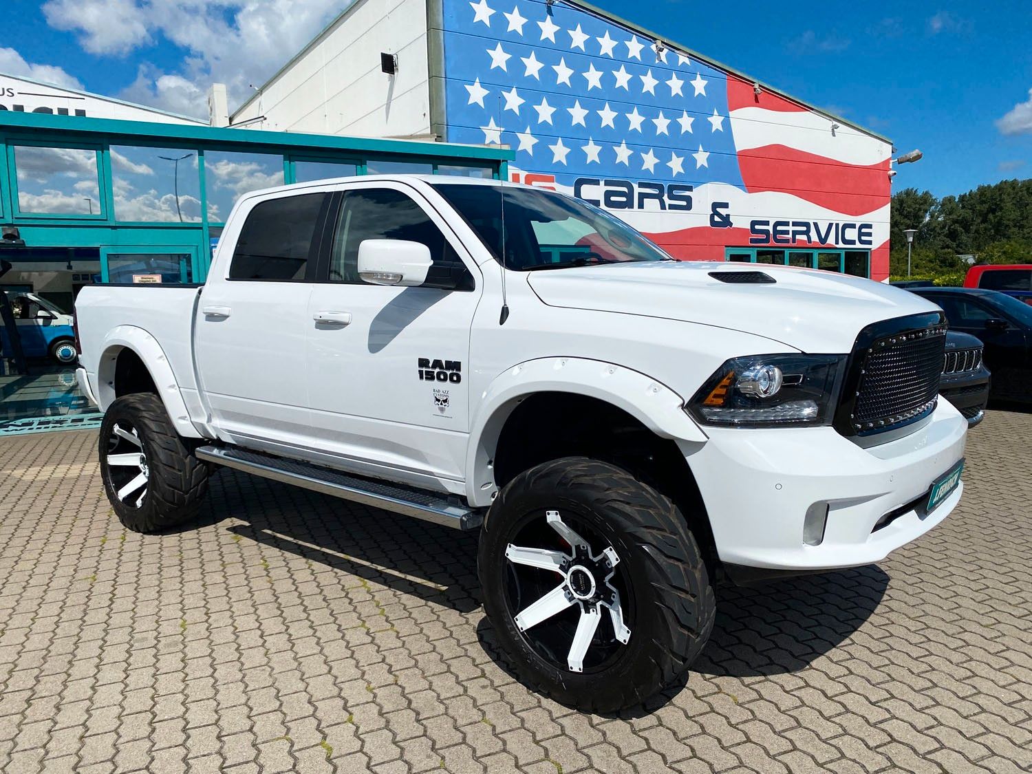 Dodge RAM RAM 5,7 V8 Crew Cab Sport|HÖHER &amp; BREITER|1.HAND