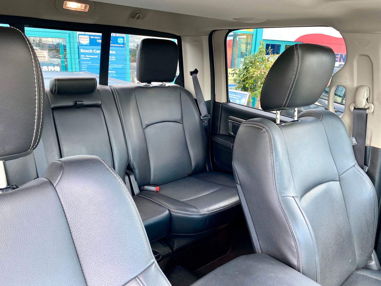 Dodge RAM RAM 5,7 V8 Crew Cab Sport|HÖHER &amp; BREITER|1.HAND