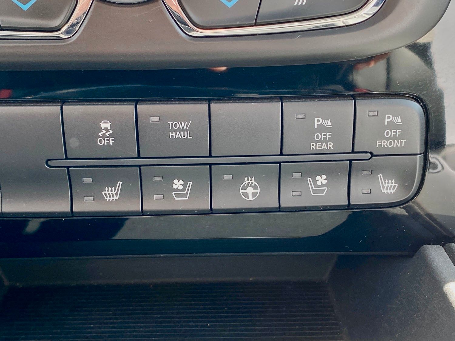 Dodge RAM RAM 5,7 V8 Crew Cab Sport|HÖHER &amp; BREITER|1.HAND