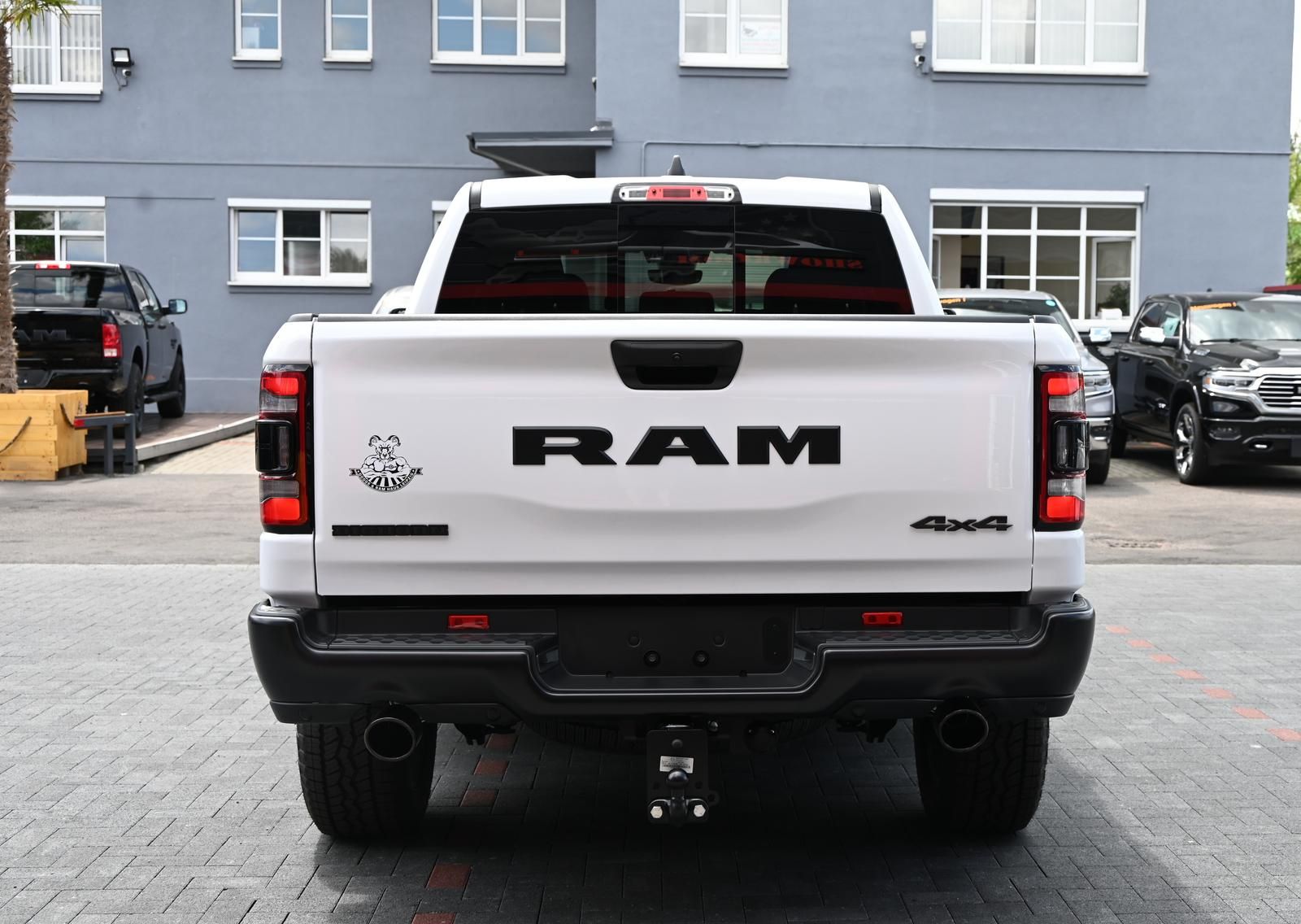Dodge RAM RAM Built to Serve 5,7l,4 Jahre Garantie