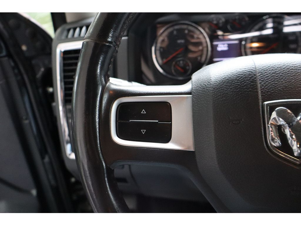 Dodge RAM RAM Laramie Crew Cab LPG, Leder, Schiebdach